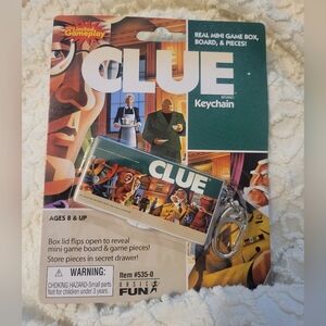 Basic Fun Clue Miniature Mini Game Keychain Box Board Pieces NEW